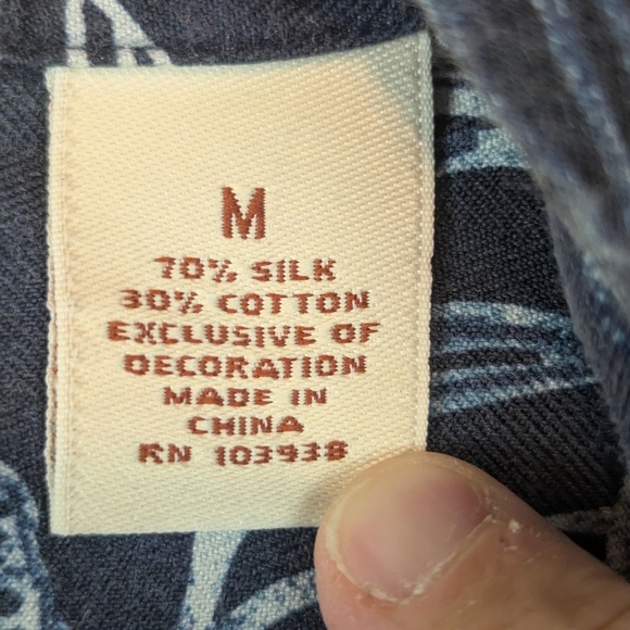 Caribbean Medium Silk/Cotton Blend Button Down Shirt Hawaiian Navy/White - Picture 6 of 9